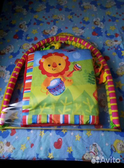 Развивающий коврик