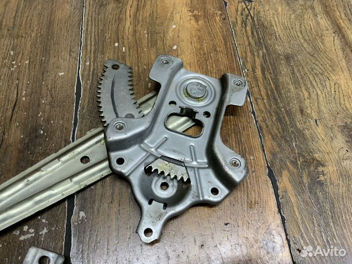 Peugeot 4007 Стеклоподъемник электр. задний LH RH