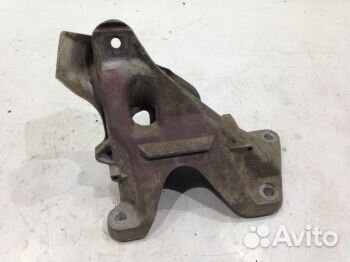 Кронштейн двигателя бмв