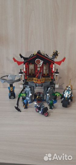 Lego Ninjаgo 70643 Храм Воскресенья (Кружитцу)