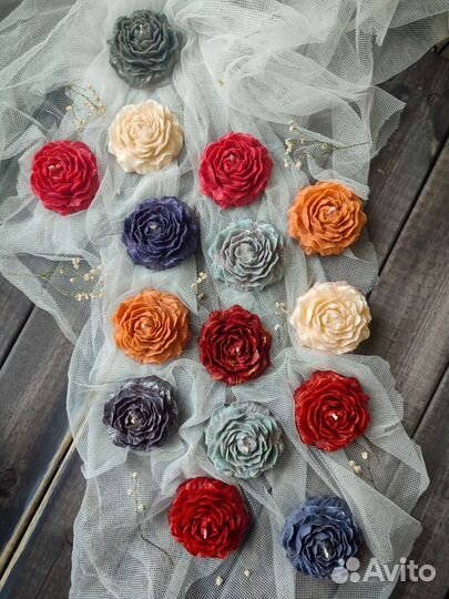 Свеча Пион из пчелиного воска на подарок