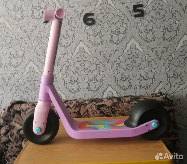 Новый Самокат Razor Wild Ones Shark розовый