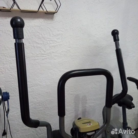 Эллиптический тренажер