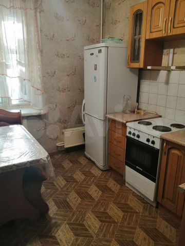 2-к. квартира, 50 м², 1/6 эт.