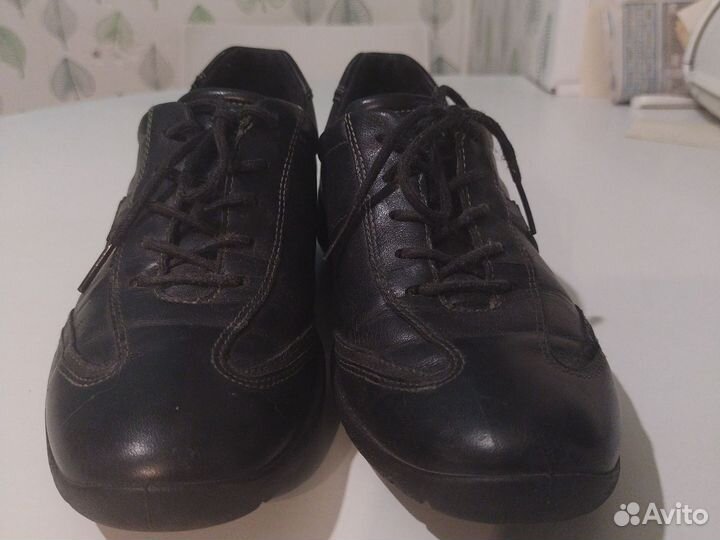 Кроссовки женские Экко 37 разм