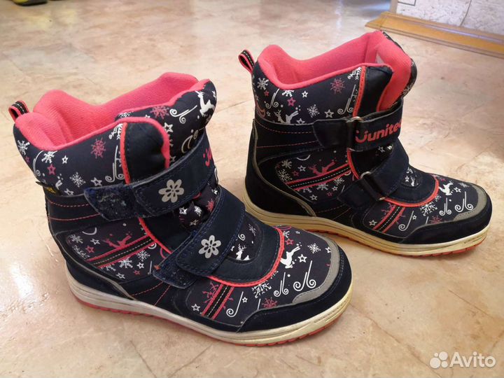 Детские ботинки