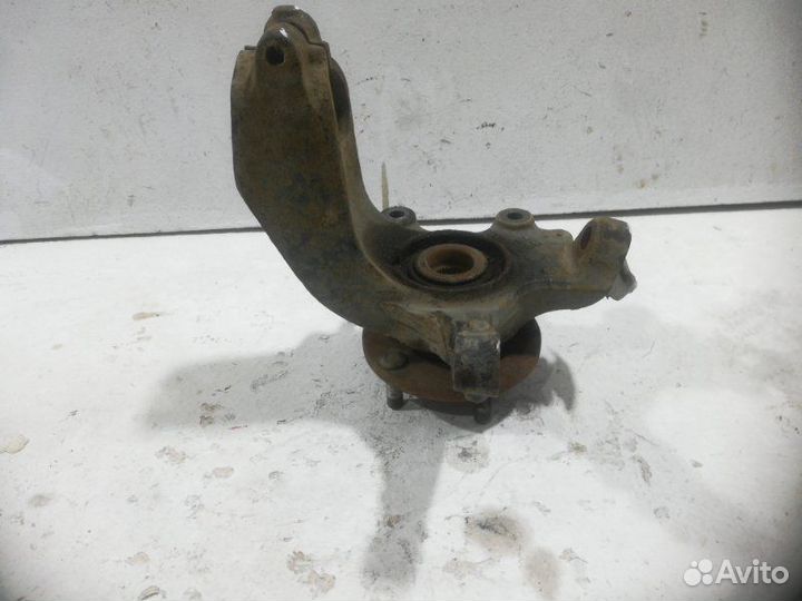 Кулак поворотный передний правый Ford Focus 2