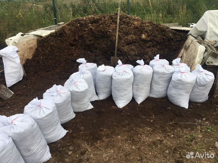 Конский навоз в мешках