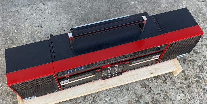 Магнитофон Sharp-QT94 / идеальный / редкий цвет