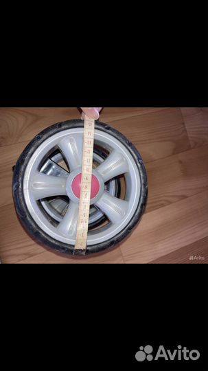 Колеса для коляски, и разные принадлежности