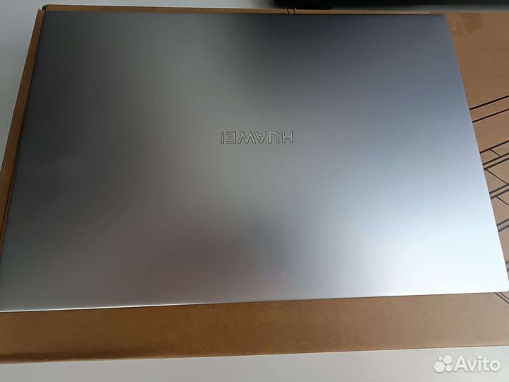 Huawei matebook d 14 8/256гб