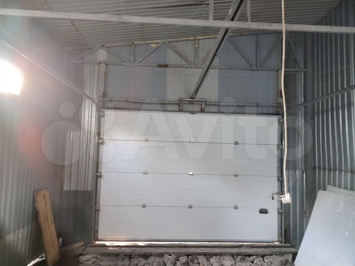 Гараж, > 30 м²