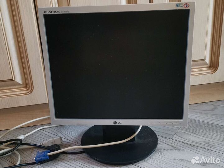 Монитор 17 LG