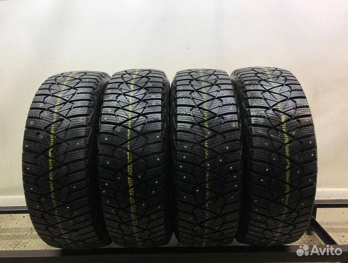 Goodyear Ultragrip 600 215/65 R16 100Z