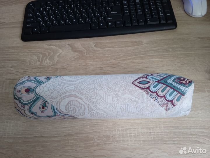 Валик с лавандой для фитнеса и йоги