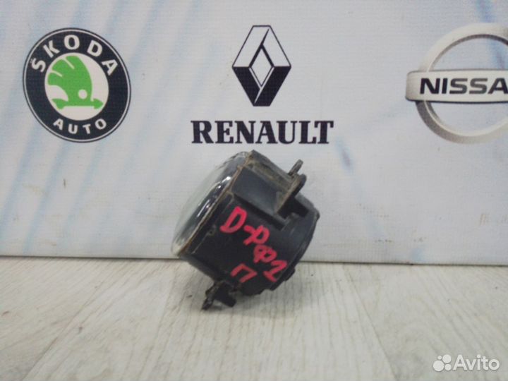Фара противотуманная птф Туманка Renault duster