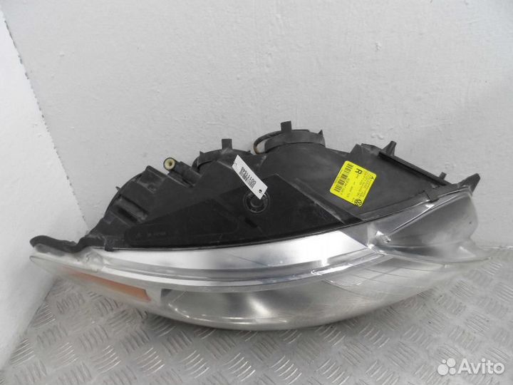 Фара правая Volkswagen Passat CC