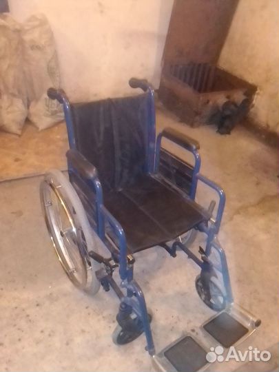 Инвалидная коляска