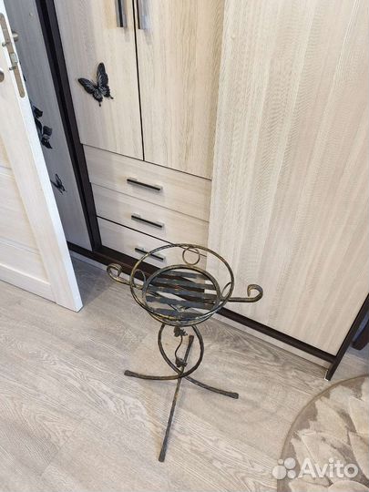 Подставка для цветов