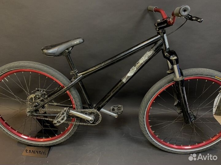 Стрит дерт BlkMrkt Bikes Three57