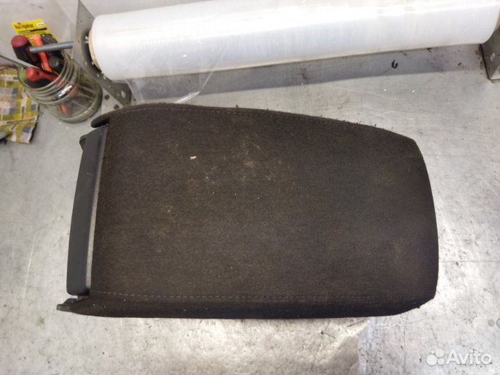 Подлокотник Skoda Octavia А5 1.8 cdaa 2011