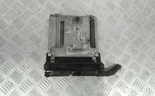 Блок управления двс volkswagen tiguan 1 (ZAD14PC01