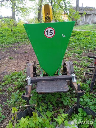 Картофелесажалка для минитрактора
