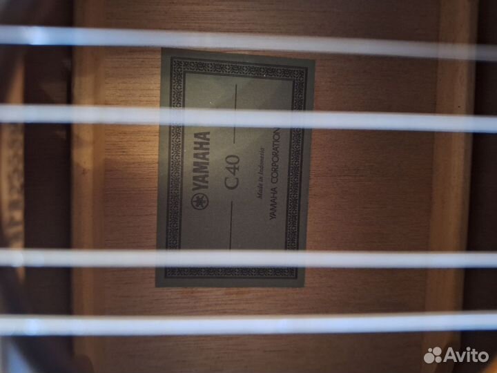 Гитара Yamaha C40