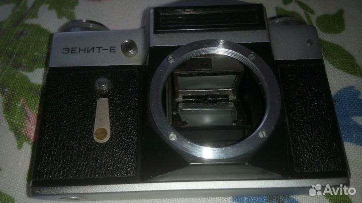 Зенит Е с кофром без обьектива