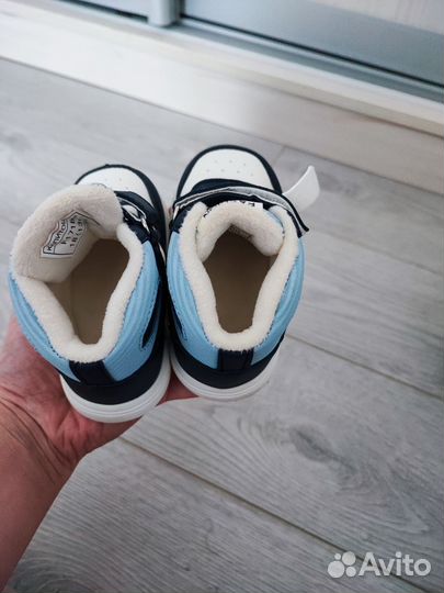 Утеплённые кеды для малыша фирмы Капитошка