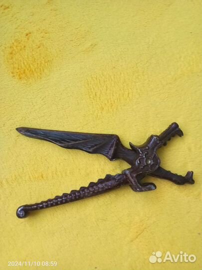 Орехокол дракон СССР