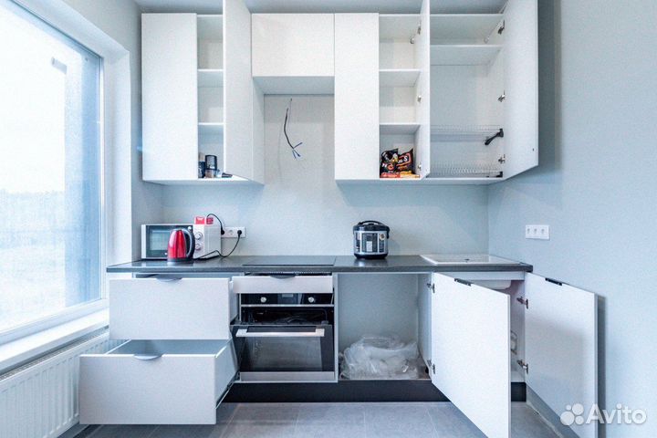 Кухня на заказ до потолка