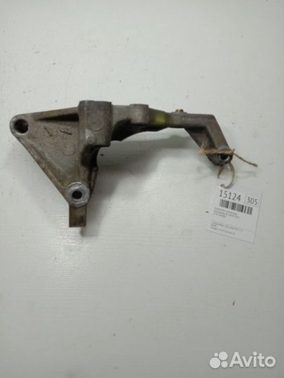 Кронштейн генератора Kia Sorento BL D4CB 2003