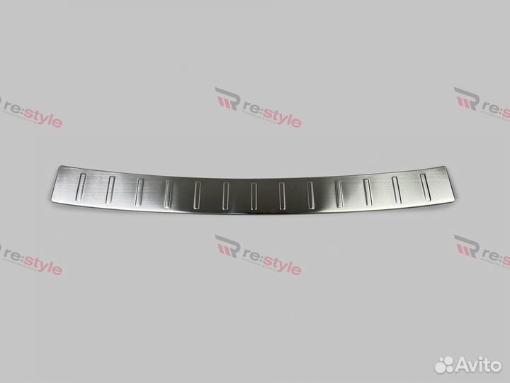 Накладка заднего бампера Toyota Prius 20 Хром