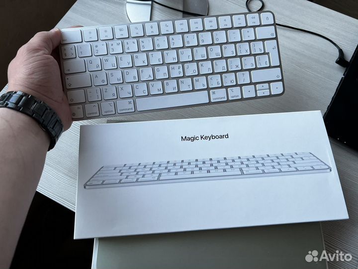 Клавиатура Apple