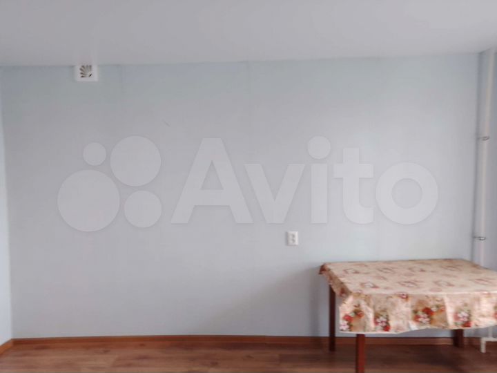 Комната 23,5 м² в 1-к., 2/5 эт.