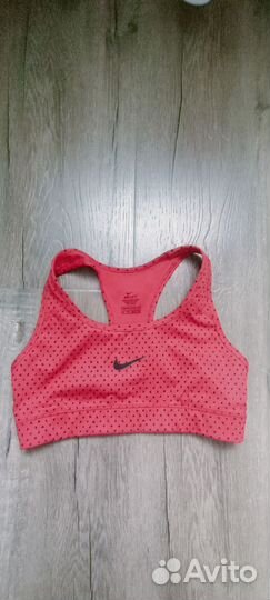 Топ женский спортивный nike