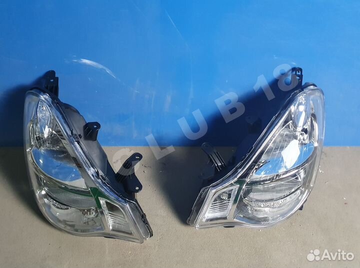 Фара левая и правая Nissan Almera G15 2012-2018