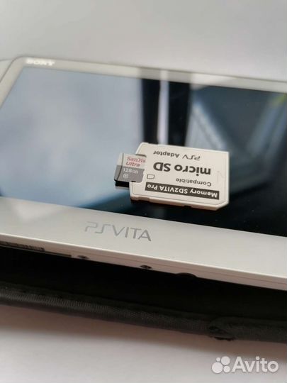 Ps vita slim White pch-2000, Японская версия