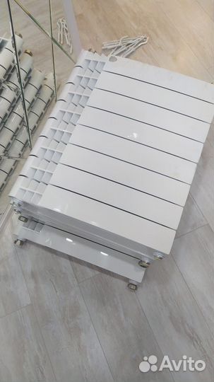 Продам радиаторы отопления и краны бу