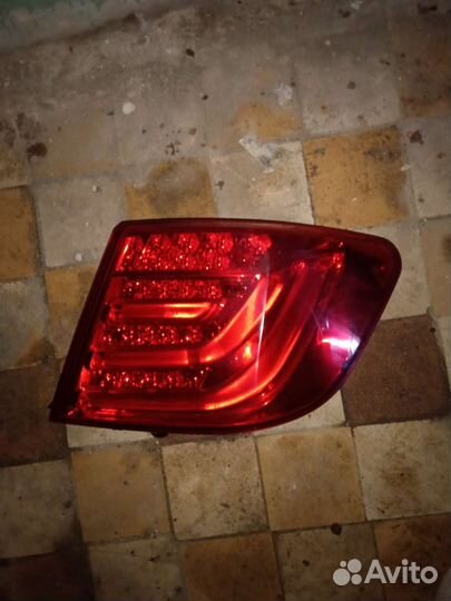 Фонарь задний правый toyota Camry 55