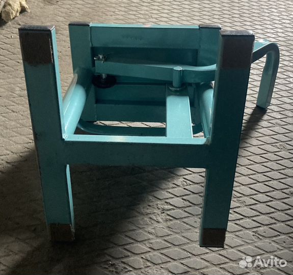 Подставка для кроссового мотоцикла