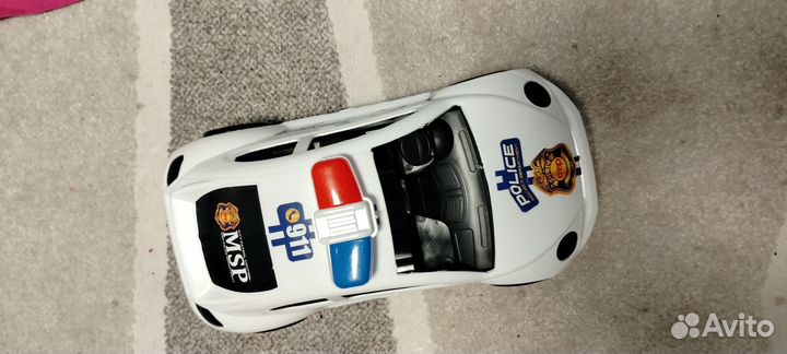 Полицейская машина