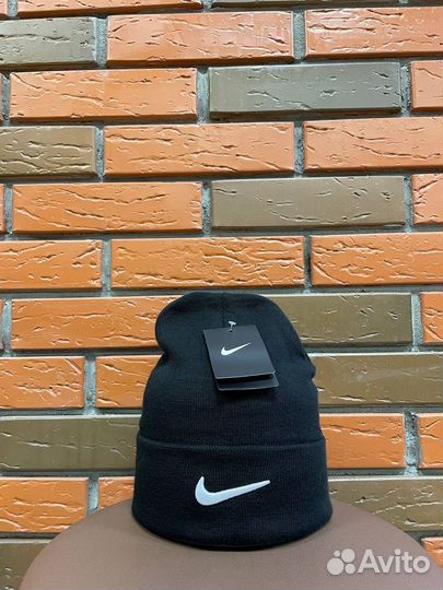 Шапка мужская фирменная