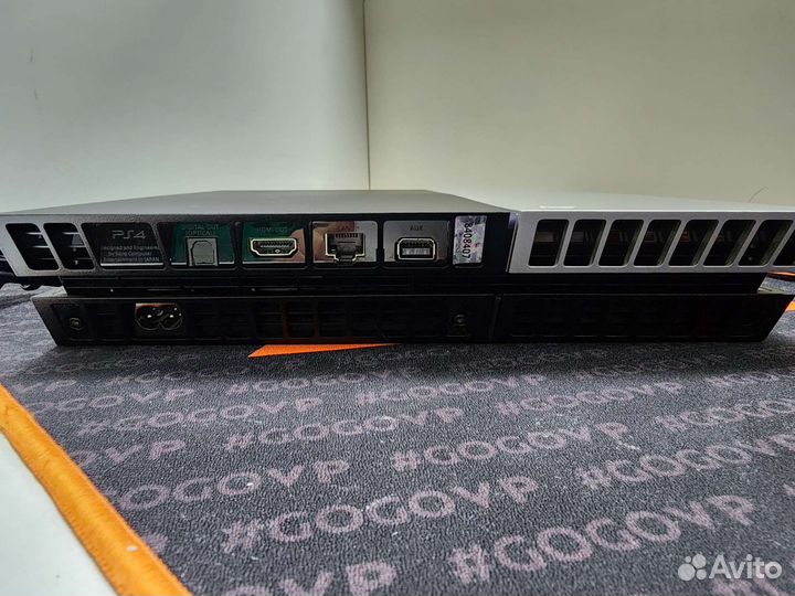 Sony playstation 4 500Gb Прошитая(Игры бесплатно)