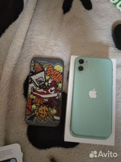 iPhone 11, 64 ГБ