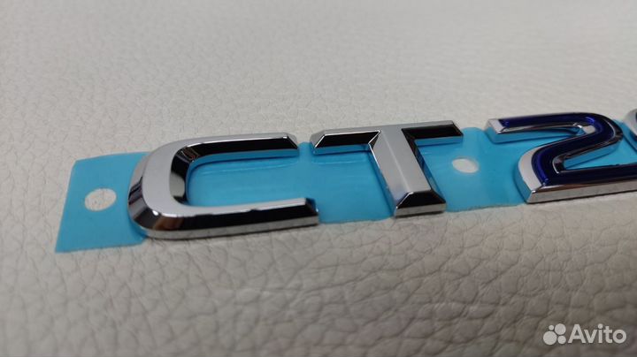 Lexus -Шильдик наклейка буквы на ст 200 новые