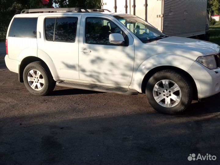 Nissan Pathfinder 2.5 МТ, 2012, 110 000 км