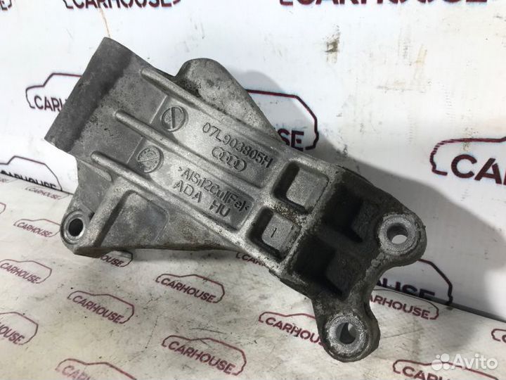 Кронштейн генератора Audi S8 5.2 BSM 2006