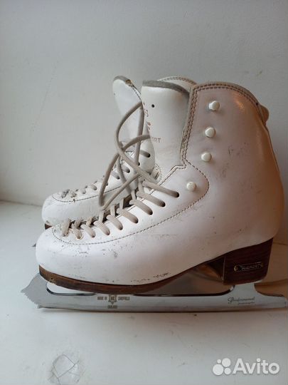 Фигурные коньки risport 21,5 и 23,5
